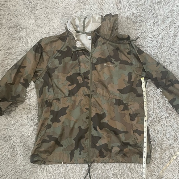 Columbia Sportswear Camo Women's Wind Breaker Jacket - Picture 11 of 13